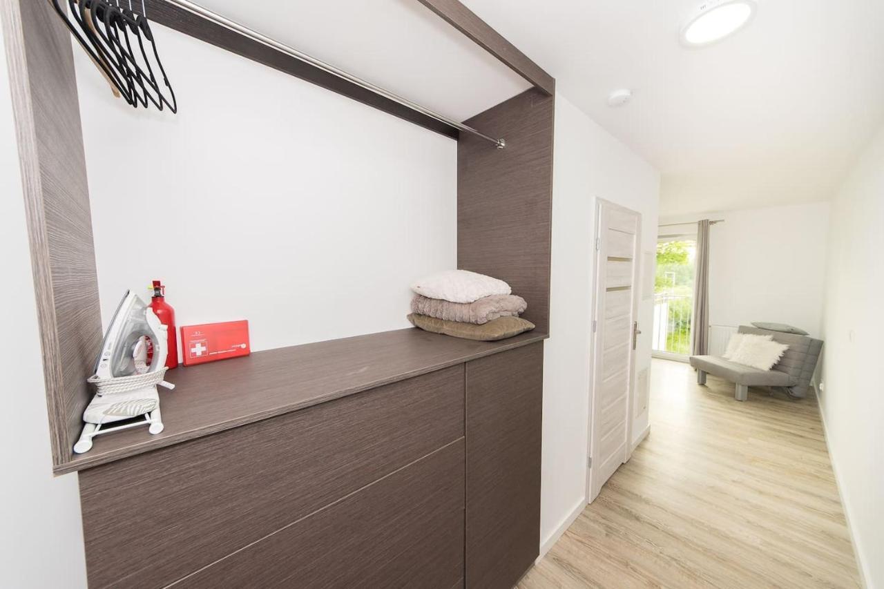Апартаменты Cosy Studio With Private Garage P4You Pl Краков Экстерьер фото